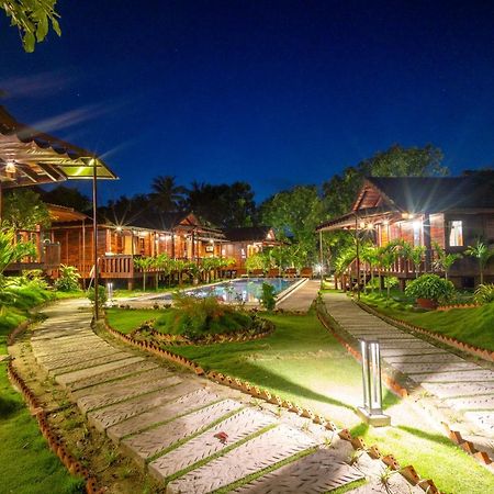 Anna Pham Bungalow - Friendly Local Дуонг-Донг Экстерьер фото