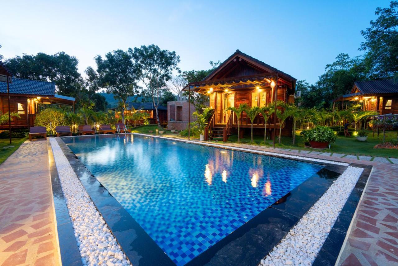 Anna Pham Bungalow - Friendly Local Дуонг-Донг Экстерьер фото